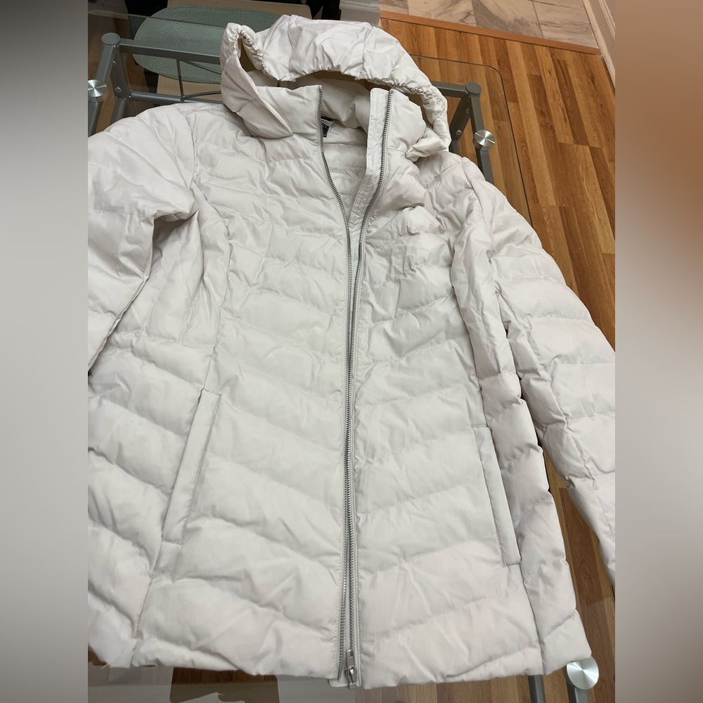 Woman’s Coat 32* heat puffer hood cream
